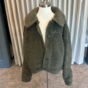 Lululemon textured green fleece button jacket